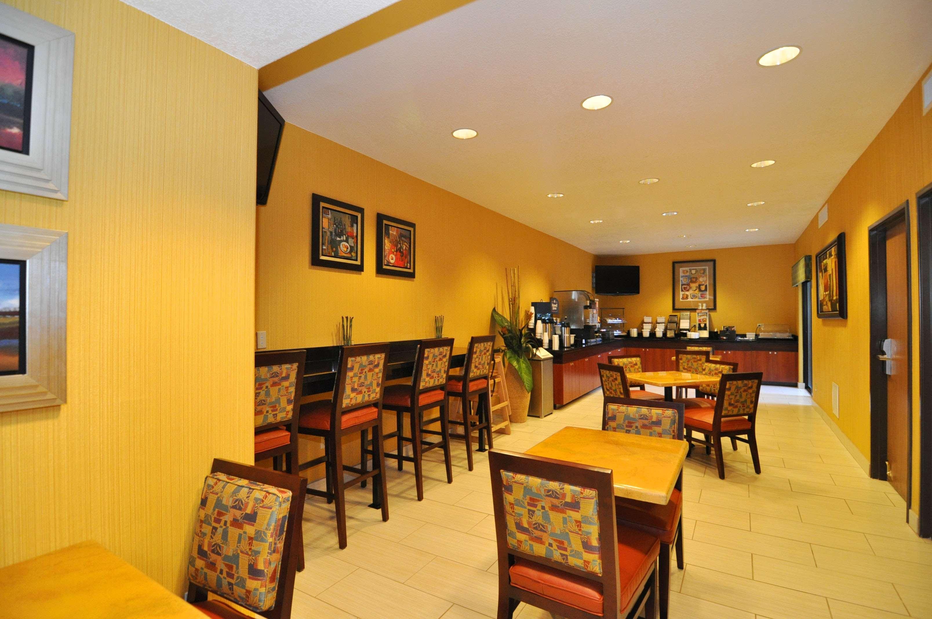 Best Western Plus Fresno Inn Restaurante foto