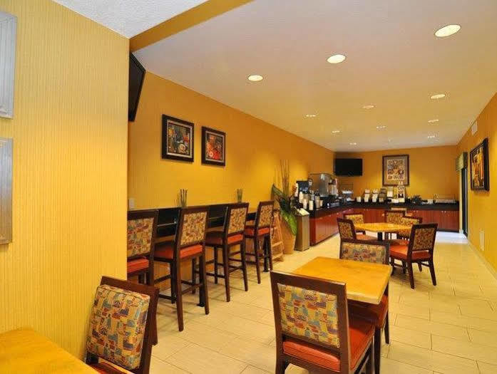 Best Western Plus Fresno Inn Exterior foto